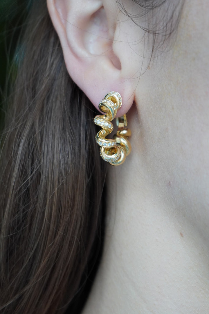 Boucheron Hoop Earrings Swirl Design 18k Gold Diamond