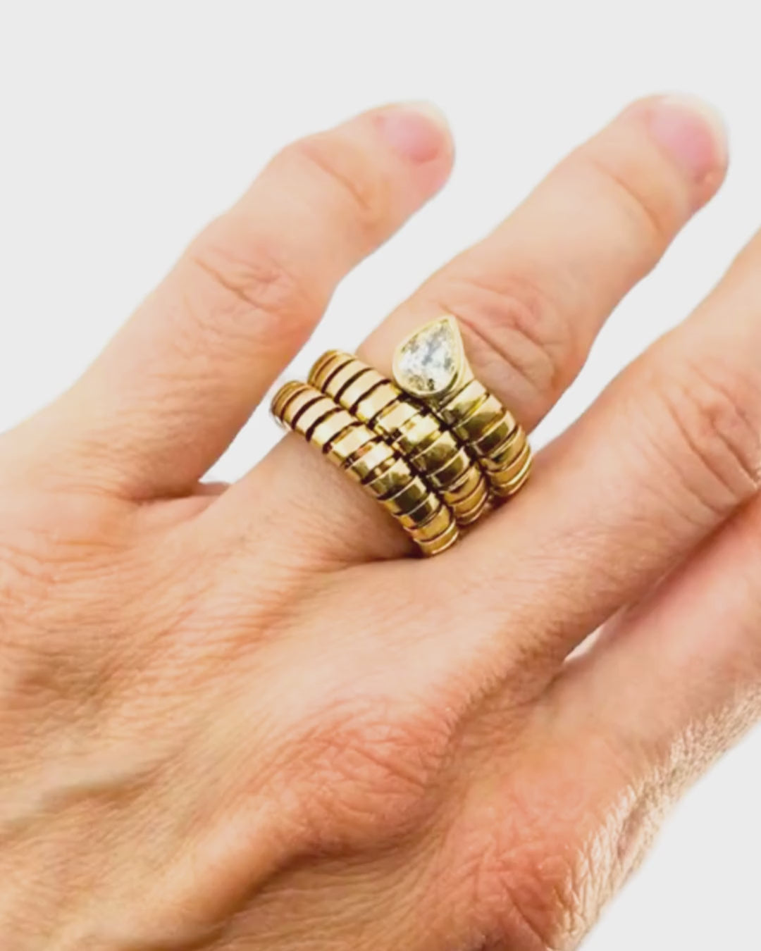 Bvlgari Bulgari Serpenti Tubogas Ring 18k Gold Diamond Size 6.25