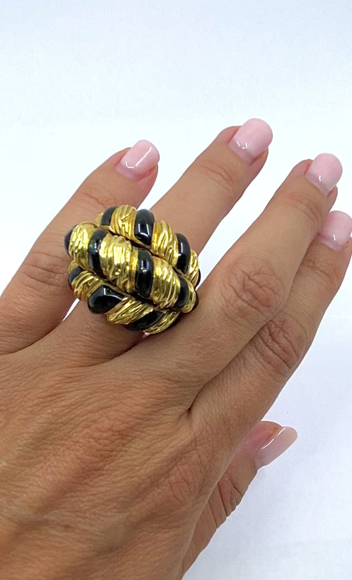 David Webb 18k Gold Black Enamel Dome Ring