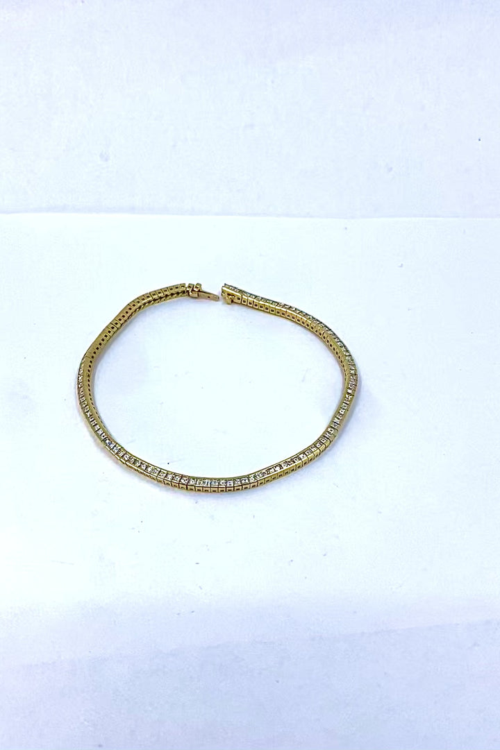 Vintage 18k Gold Diamond Tennis Bracelet, 3.79 Carats