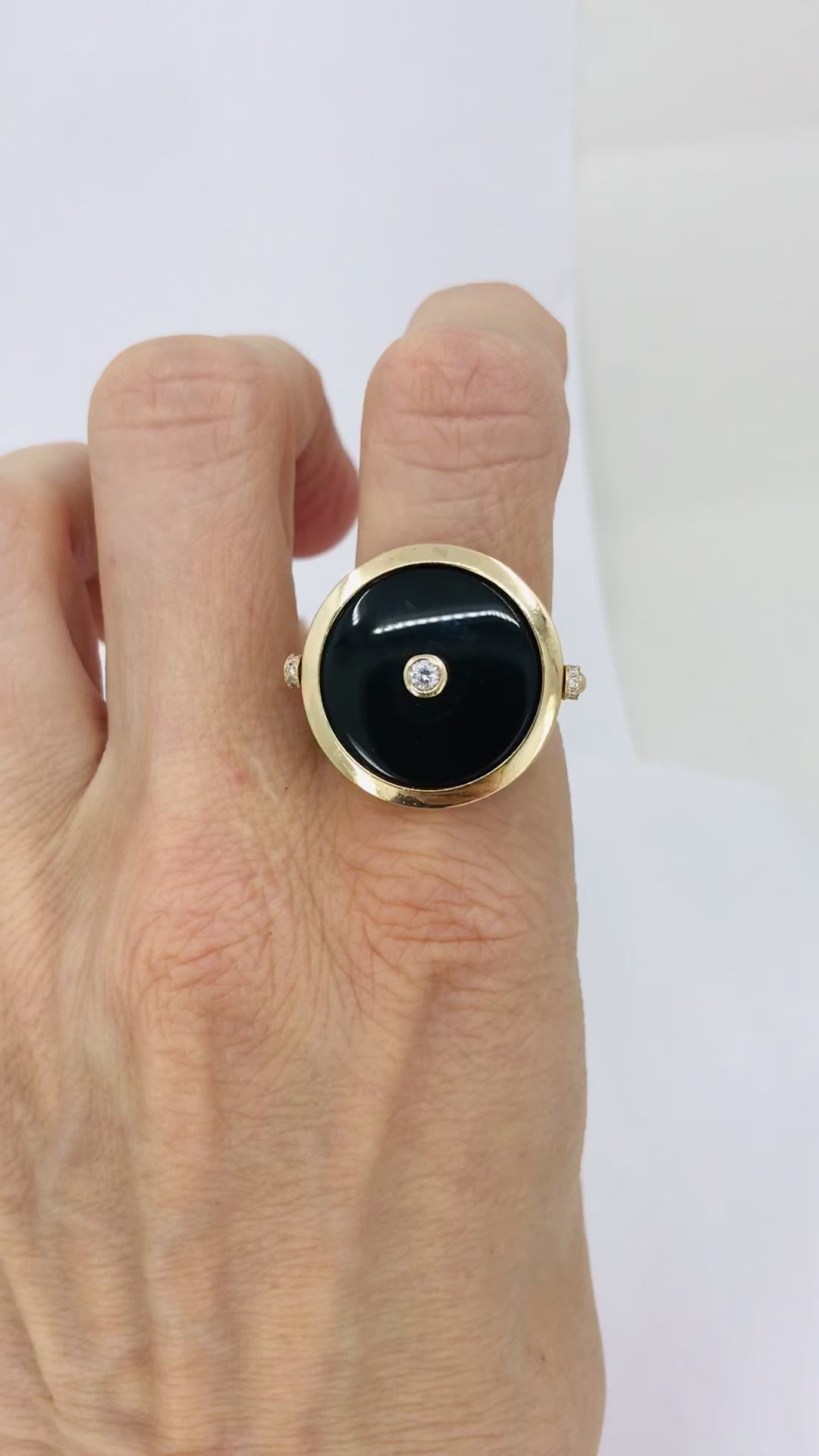 Onyx Ring 14k Gold Diamond Disk Shape
