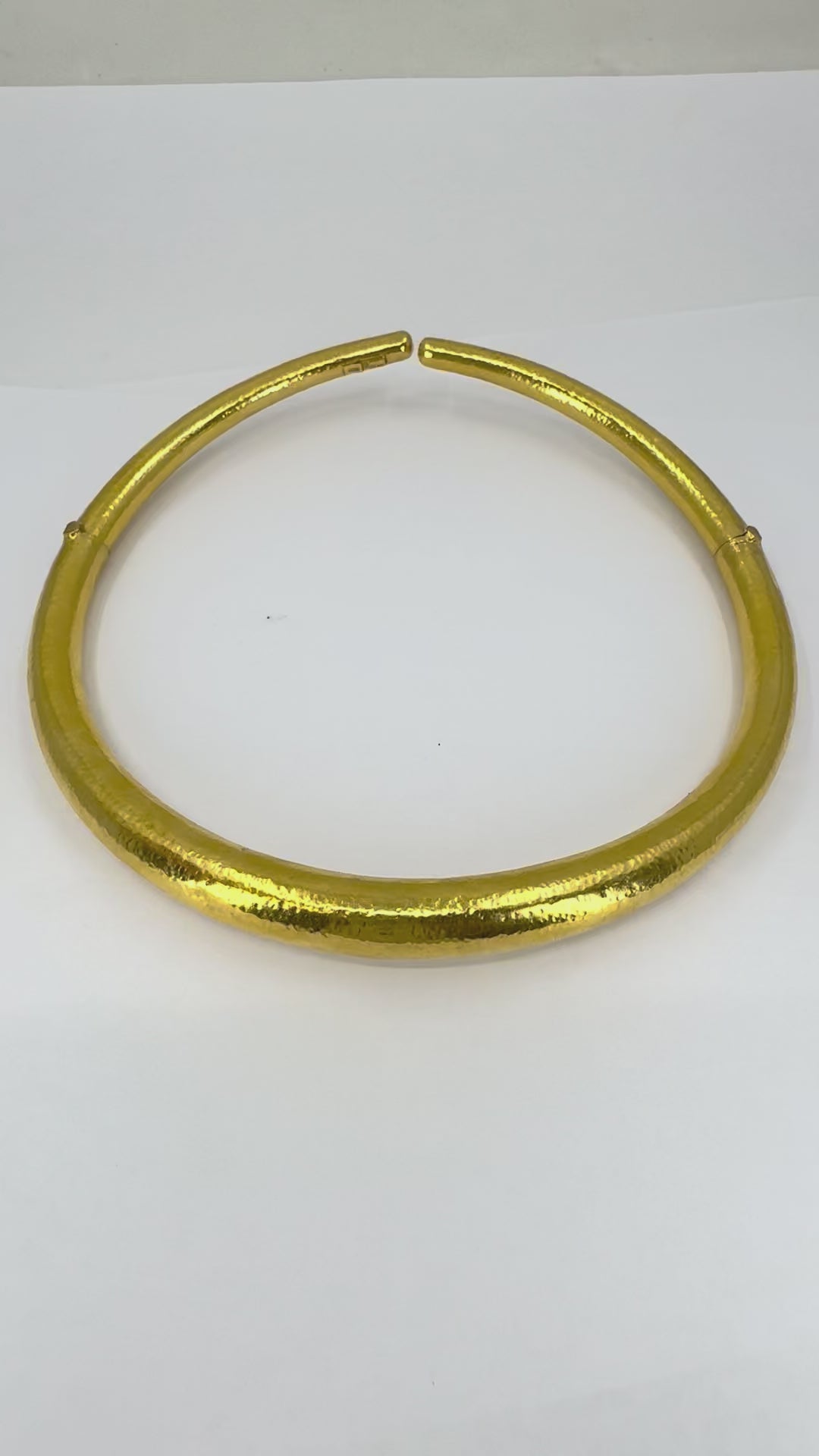 Vintage Greek 18k Hammered Gold Mechanical Collar Necklace