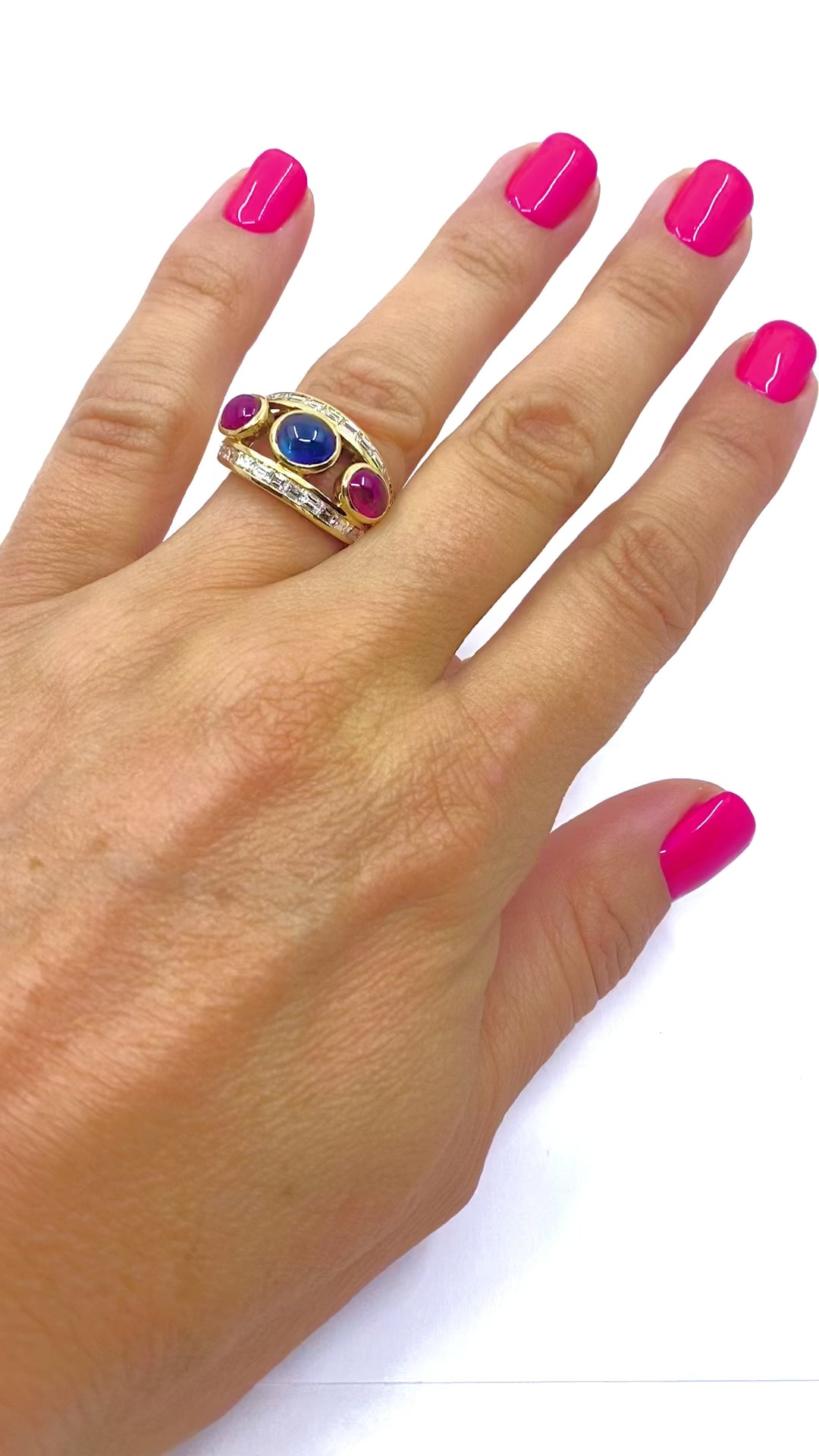 Vintage 18k Gold Ring Cabochon Ruby Sapphire Diamond