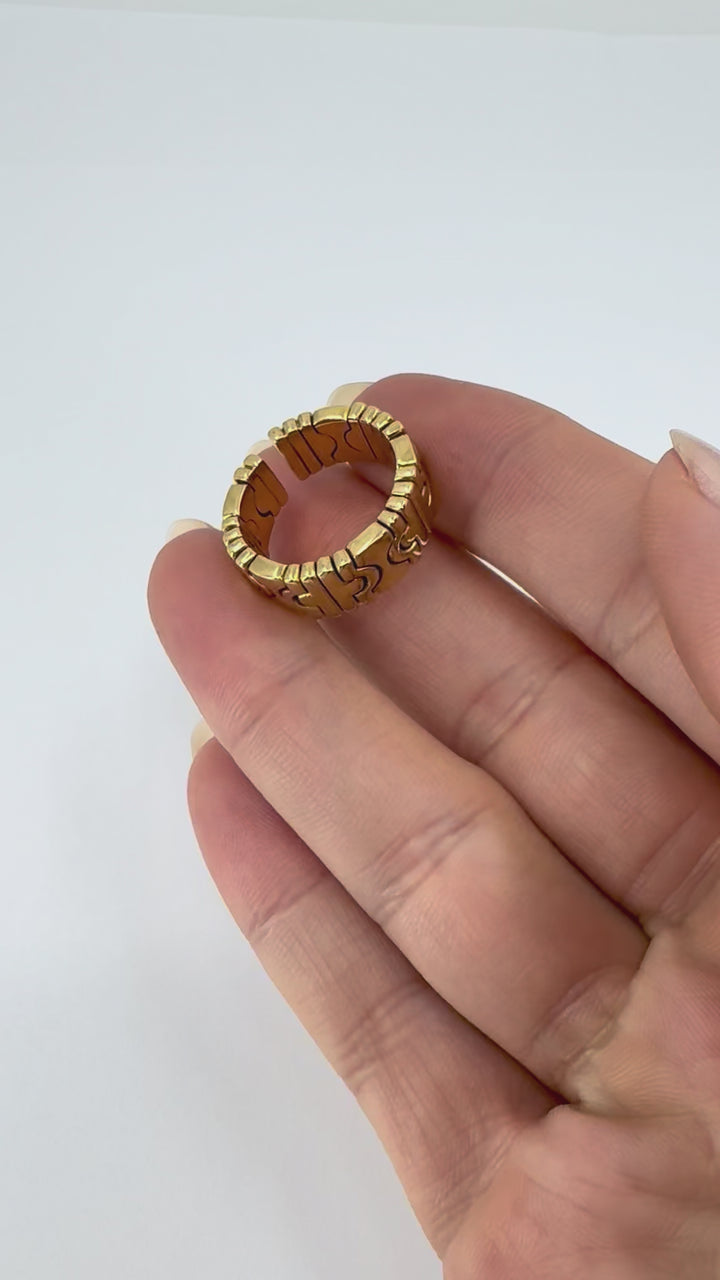 Vintage Bvlgari 18k Gold Parentesi Ring