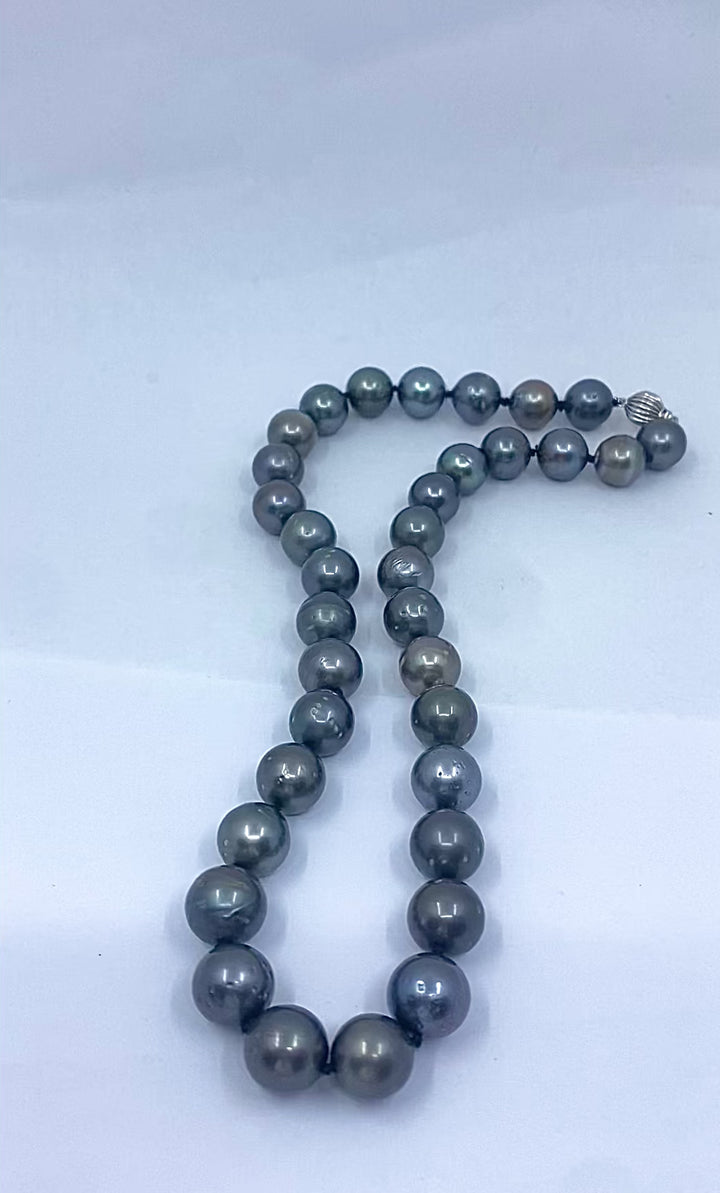 Tahitian Pearl Necklace 14k Gold Clasp