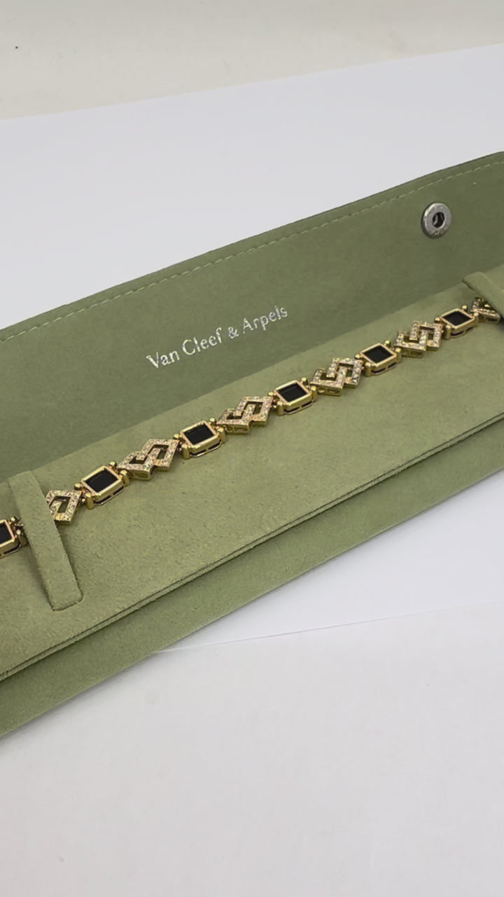 Vintage Van Cleef & Arpels 18k Gold Diamond Onyx Bracelet