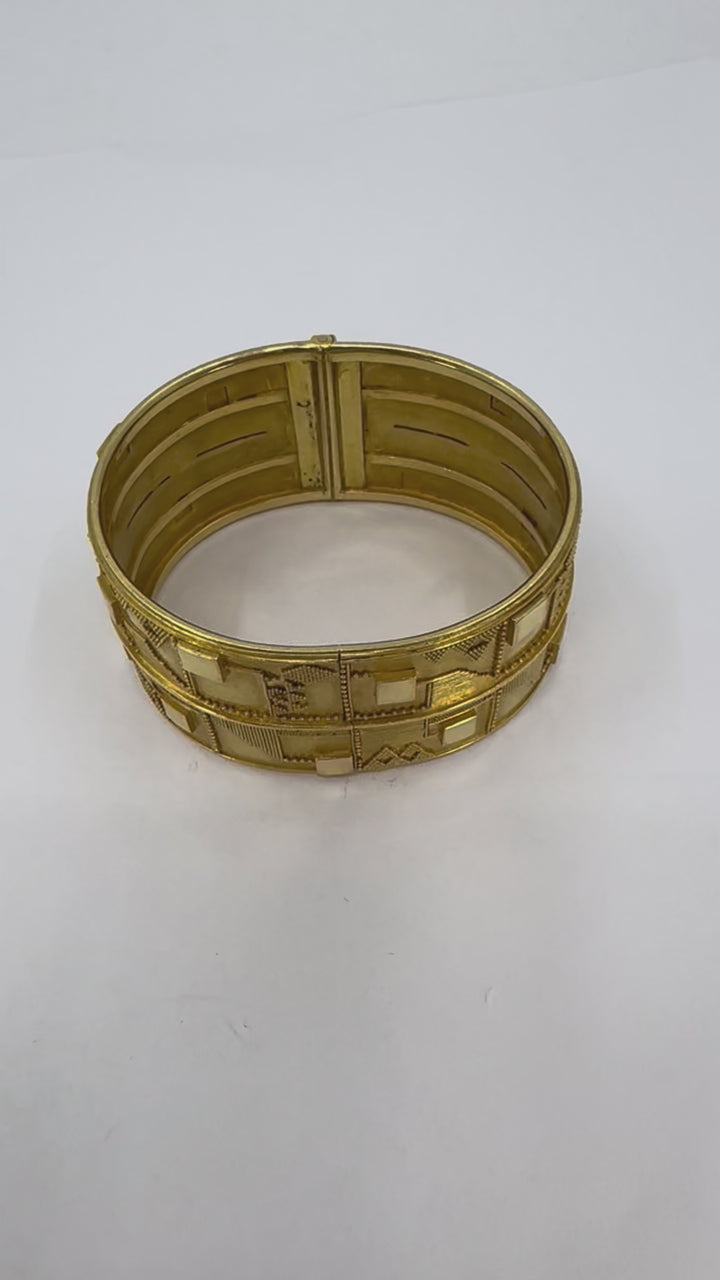 Vintage 18k Gold Geometric Cuff Bracelet