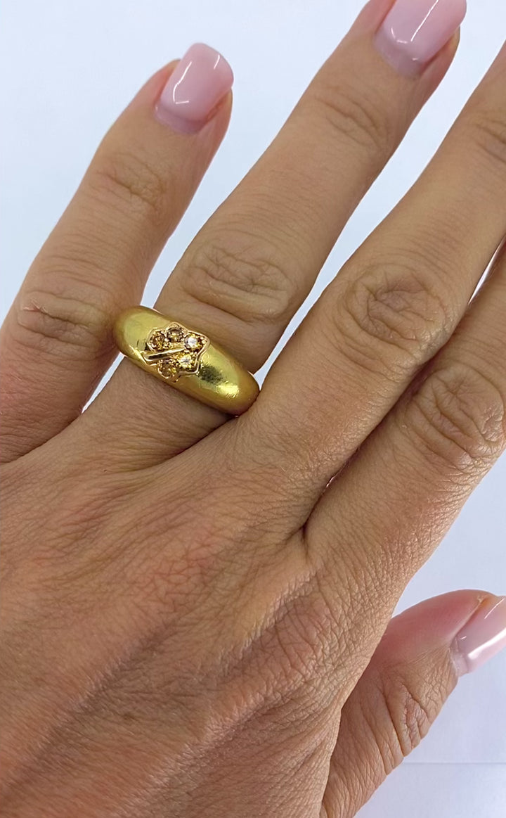 Van Cleef & Arpels 18k Gold Diamond Leaf Motif Ring
