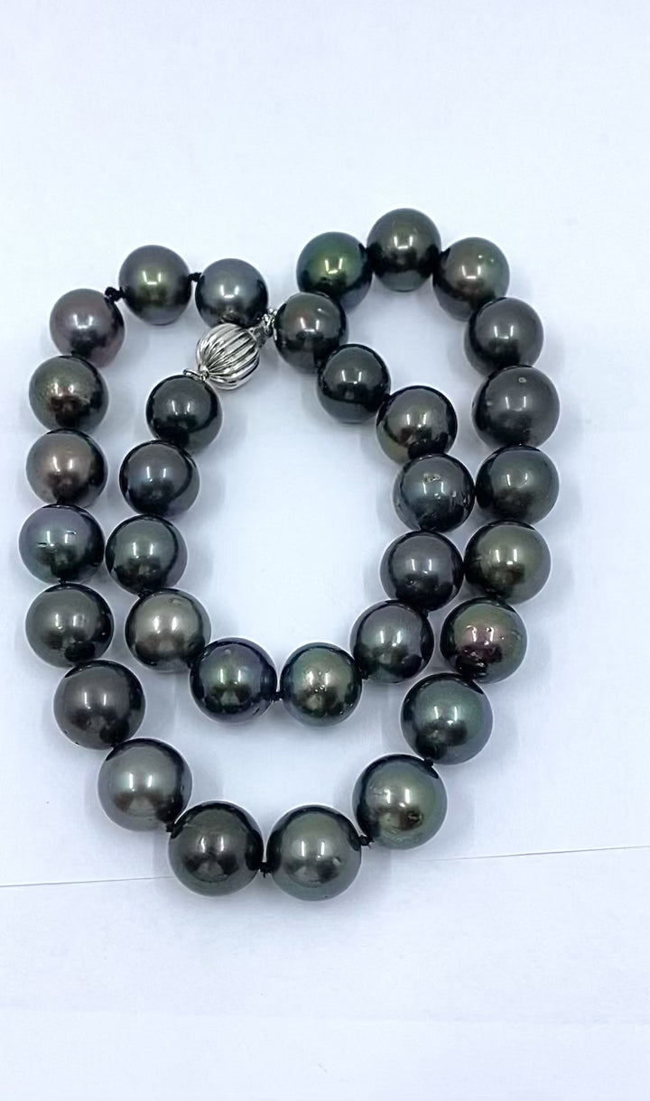 Tahitian Pearl Strand Necklace 14k Gold Clasp