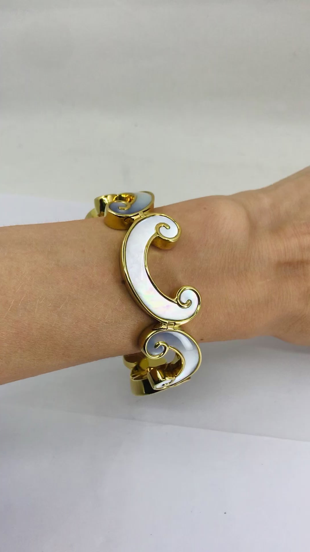 Vintage Angela Cummings 18K Gold and Mother of Pearl Bracelet