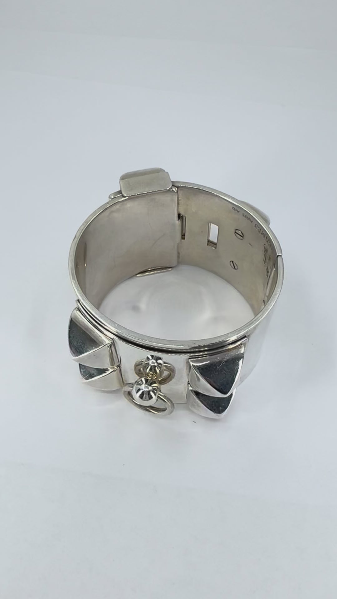 Hermès Sterling Silver Collier de Chien Cuff Bracelet