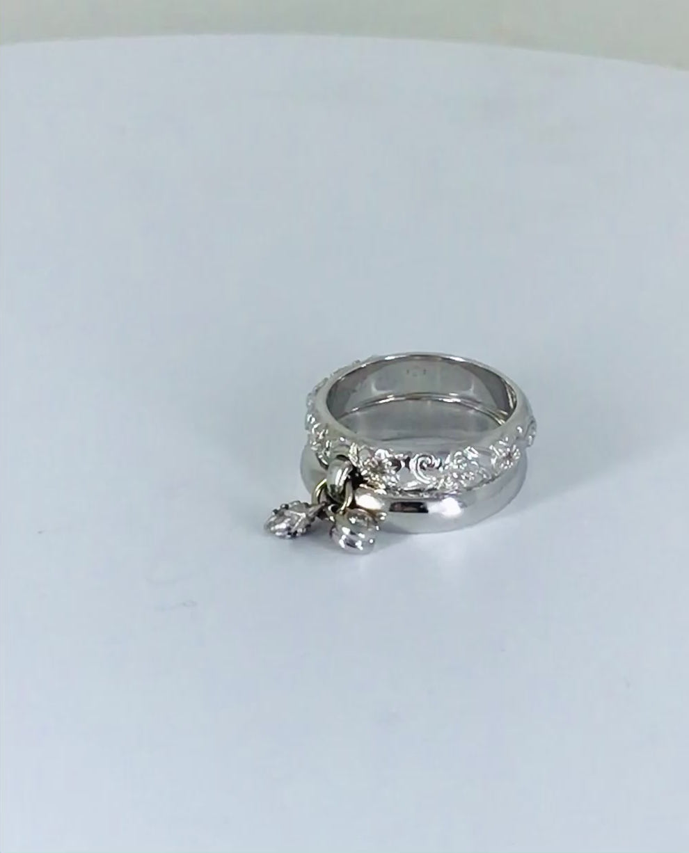 Carrera y Carrera 18k White Gold Double Ring Diamond Floral Design