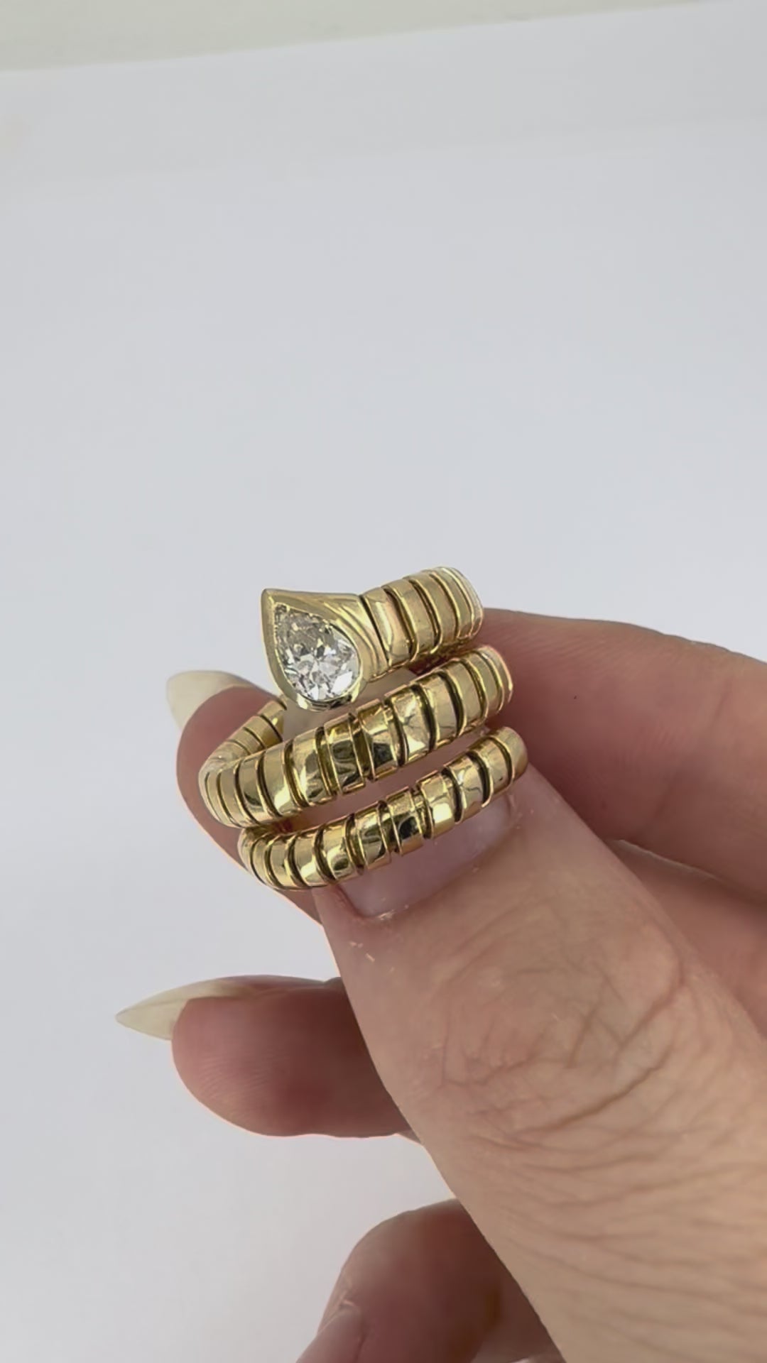 Vintage Bulgari Serpenti Tubogas 18k Gold Diamond Ring
