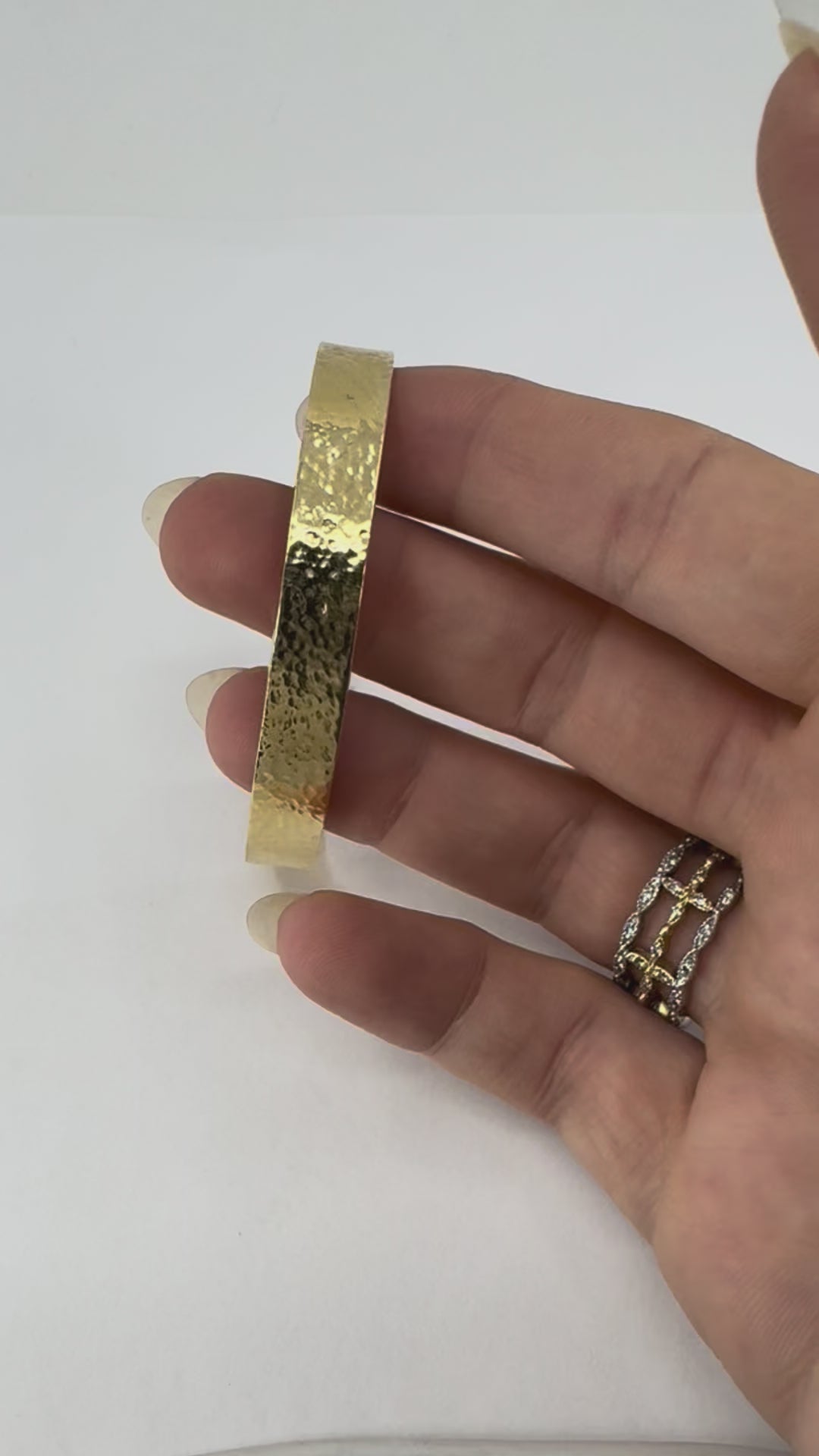 Vintage 18k Hammered Gold Cuff Bracelet