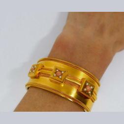 Victorian Coral Yellow Gold Bangle Bracelet