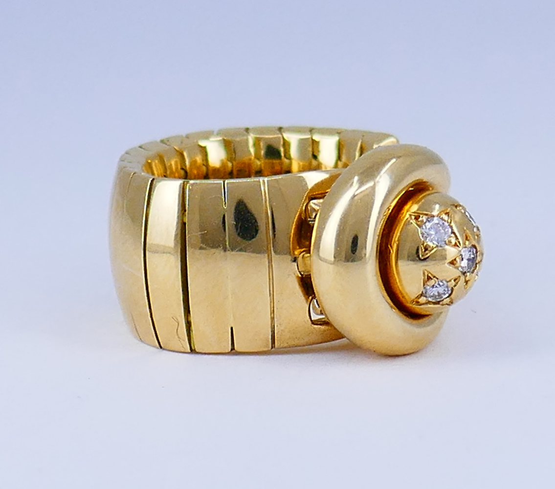 Chaumet 18 karat Yellow Gold Diamond Liens Ring