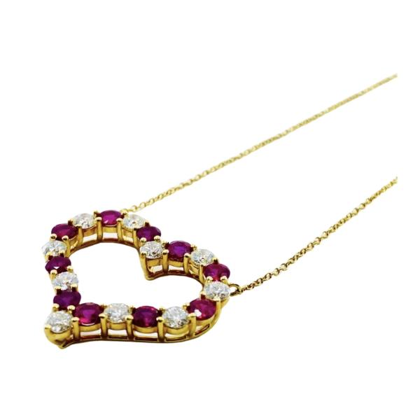 Return to Tiffany™ Heart Tag Necklace in Yellow Gold, Medium| Tiffany & Co.